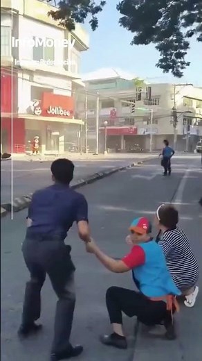 A magnitude 7.8 earthquake in the Philippines killed 32 people and destroyed buildings.