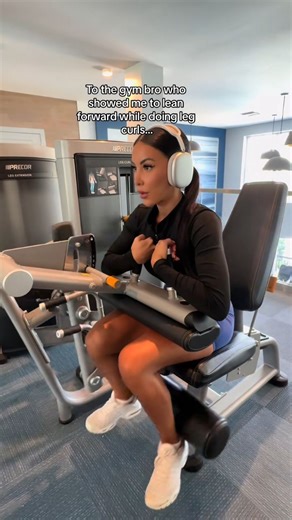 30 Forever | Women’s Health and Fitness | Do you struggle to feel your hamstrings while doing hamstring curls? This has helped me feel more of a stretch in my hamstrings almost like... | Instagram