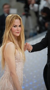 Joyeux anniversaire à Nicole Kidman qui fête aujourd'hui ses 56 ans 🥳🎂 Avec un Oscar et quatre Golden Globes à son actif, Nicole Kidman fait partie des actrices plus prodlifiques de sa génération ✨ | Marie Claire France