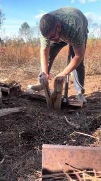 The x27 made easy work of this knotty piece #firewood #fiskars #bluegrassoutdoors