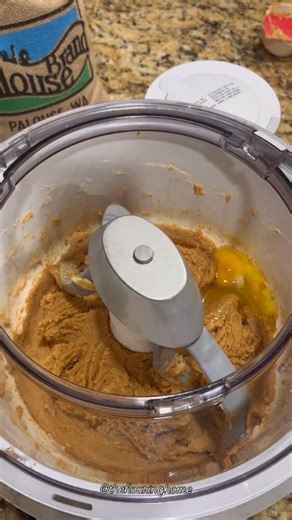 I keep getting this question all over my posts. What mixer are you using? What’s the brand of mixer? I need details on the mixer! here are the MIXER details! I have a Bosch Mixer. And I wish I would have known about Bosch before I bought my first mixer. I knew the @boschmixers was fast, but I was not expecting such a drastic difference in timing to make whip cream. The speed & the efficiency of the Bosch mixer is a huge game changer for the kitchen. I didn’t have any complaints with my previous 