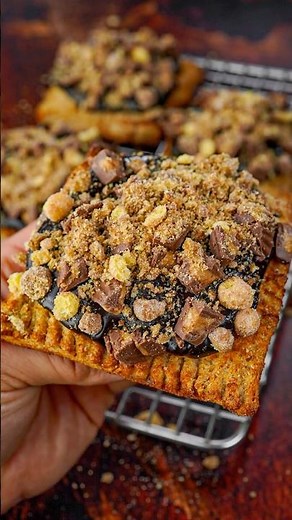 Reese's Uncrustable Protein Pop Tarts! Only 211 Calories!🍮🧁🍪#food #shorts #highproteinrecipes