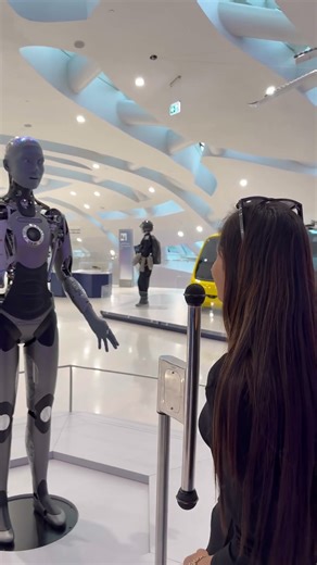 Dubai Feels ✨ | Fashion Avenue Walkway | Aesthetic Slow-Motion Vibes #travel #dubai #india #short