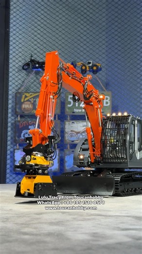 The FROG ZX135US Hitachi excavator has a bunch of attachments to switch it up 🔥 More tools, more fun, more ways to get the job done 💪😮‍🔥 BUY NOW: https://www.toucanhobby.com/ZX135US #RCExcavator #Hitachi #ZX135 #rc #model #scale #construction #rcmodel #hydraulic #HydraulicRC #RCConstruction #excavator #ScaleModel #RCModel #Lulu #Toucanhobby #RCChick | Toucanhobby RC Model