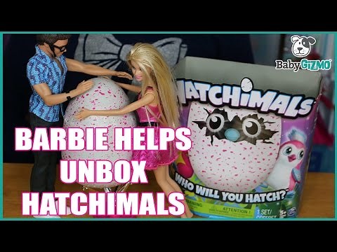 BARBIE HELPS UNBOX HATCHIMALS!