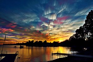 Painted Skies Using Time-lapse Photographs