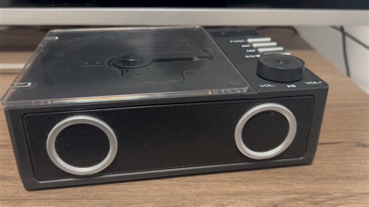 有拆机视频 国际品牌代工厂的设计实力和匠心 一款声音很牛的双1寸钕磁喇叭 CD机蓝牙功放组合音响一体机 内置电池 耳机接口光纤USBTF卡