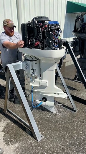 used 1994 Evinrude OceanPro 200 HP 6-Cyl Carb 2-Stroke 25" (X)...