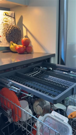 47 reactions | It might not look dirty, but your pill organizer can...