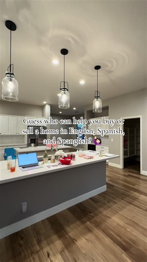 Guess who can help you buy or sell a home in English, Spanish, and Spanglish? 🙋🏻‍♀️ Your bilingual Arizona Realtor, right here 🤍 Me dancing my way to my Trader Joe’s banana chips after a long open house…🍌😂 Open house shenanigans — but always showing up with good energy for my clients 🏡✨ If you’re thinking about making a move in Arizona, I’d love to help you every step of the way. Beatris Gutierrez, Realtor® eXp Realty | BHG 📲 805-317-1190 #ArizonaRealtor #BilingualRealtor #OpenHouseLife #