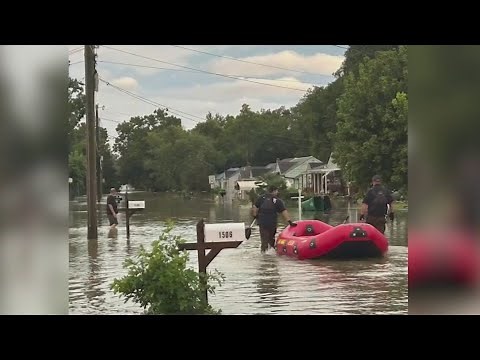 Tennessee flash flooding kills family of three