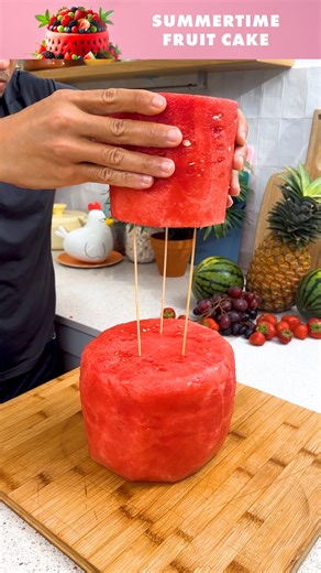 Summertime Fruit Tower! A tower of sunshine & sweetness ☀️🍉 | Chefclub Network