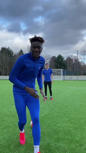‘I’m just too quick for him!’ 😉⚡️👟 What would you do with #MagicBoots ? @nike #cfc #chelsea #tammy #abraham #nike #fyp