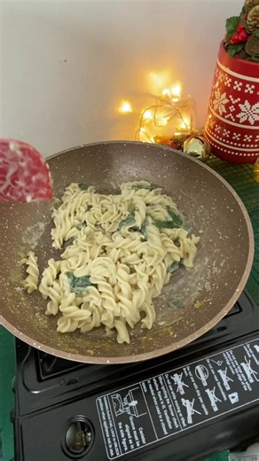 Product: The Ruby Pantry Almond Pasta (Keto) Serves: 2 Ingredients: • 1 pack almond pasta • 2 tbsp olive oil • 3 cloves garlic, minced • 1 cup spinach, chopped • 1 cup coconut cream (or unsweetened plant milk 1 tsp cornstarch) • Salt and pepper to taste • 1 tbsp nutritional yeast or vegan cheese (optional) Instructions: • Boil almond pasta until al dente, drain, and set aside. • In a pan, heat olive oil, sauté garlic until fragrant. • Add spinach and cook until wilted. • Pour coconut cream, seas