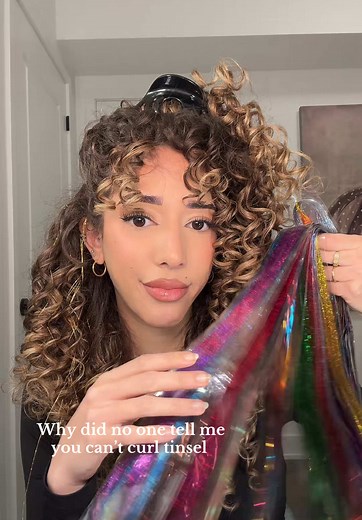 How to Curl Hair Tinsel: A Step-by-Step Guide
