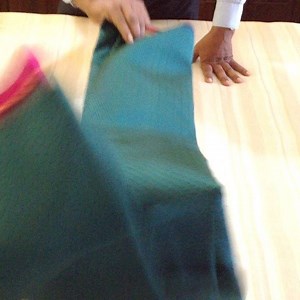 Pink and purple shot silk makes for an enticing patli, strewn with gold motifs. The silk body is in a soft jacquard texture, exhibiting shades of cerulean blue and jade. The pallu is a complete contrast in neon pink, smothered with closely woven and dazzling gold motifs, flanked by rows of paisleys. ~~~~~~~~~~ Sarangi Handwoven Kanjivaram Silk Sari 822215GRE Price: ₹ 13,390.00 INR ~~~~~~~~~~ View stunning saris in this colour: http://amp.gs/y9mZ #sarangi #feelbeautiful #handwoven #handloom #sari