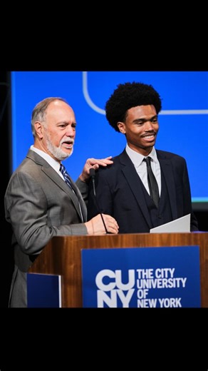 Year in Review 2025: CUNY is redefining the college experience by embedding career preparation into every step of a student’s journey through CUNY Beyond. The initiative aims to triple paid internships and support 180,000 graduates each year by the end of the decade, connecting education directly to opportunity. 🔗 Read more: https://ow.ly/aekp50XNuj7 | The City University of New York