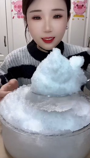 Powdery Ice Eating ASMR Mukbang: Satisfying Videos of Soft Ice