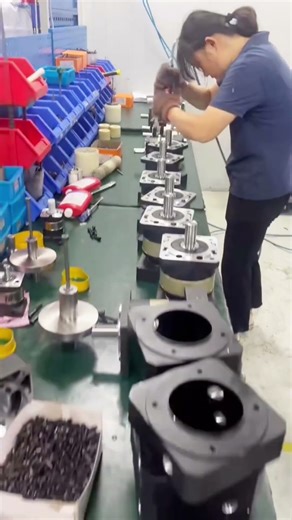 Planetary Gear Reducer, How It's Made in the Factory #reducer #transmission #machine