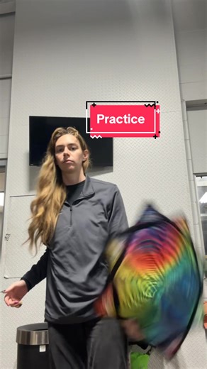 I have been working on the behind the back connection and it’s definitely not clean yet but it definitely feels more comfortable. #flow #practice #edmlifestyle