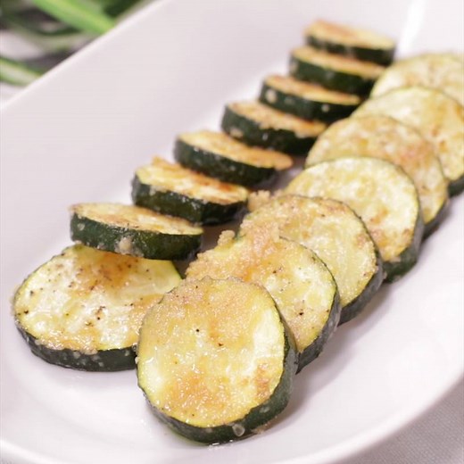 やみつきズッキーニのチーズソテー 作り方・レシピ | クラシル