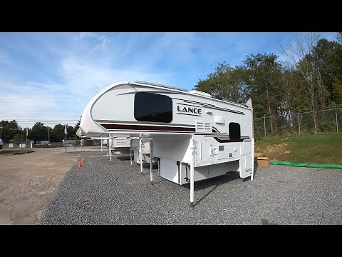 Lance’s LIGHTEST FOUR SEASON Truck Camper — 2021 Lance 825 🌳🍂☀️❄️