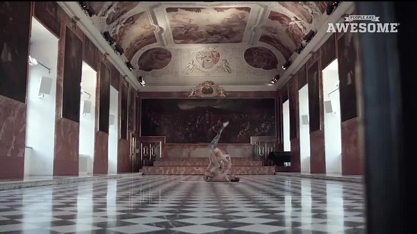 Beautiful Acroyoga Duo