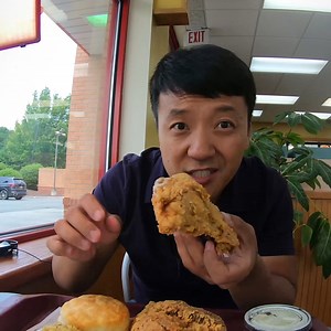 Is Bojangles the BEST Southern Fried Chicken chain ever? 🍗✨ From their crispy, perfectly seasoned chicken to their iconic biscuits, I’m diving into a full review of this beloved chain. Find out if Bojangles lives up to the hype and how it stacks up against other Southern comfort food legends! #Bojangles #FriedChicken #FoodReview #BestFriedChicken | Strictly Dumpling