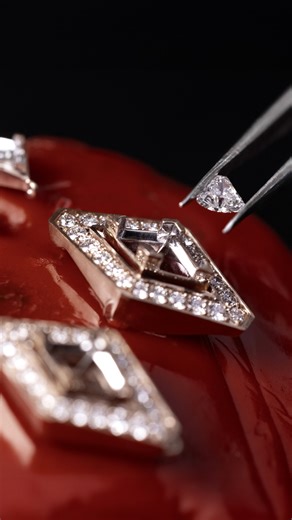 Aneka on Instagram: "LAYERED LIGHT Sculpted for effortless stacking, the Limitless bangles bring architecture to the wrist. Exceptional trillion-cut diamonds, developed over years of research, meet in sharp, dynamic angles that form the collection’s signature kite shape. Worn solo or layered, each piece offers a refined contrast of form and light. #ANEKA #Limitless #FineJewels #DiamondJewelry #TrillionDiamonds"