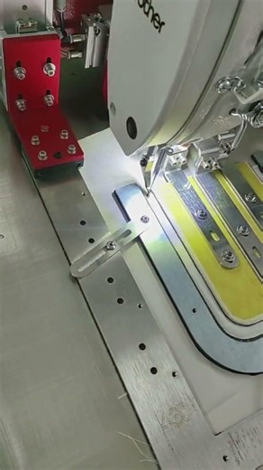 Automatic Pocket Attaching Machine for Thin & Delicate Fabrics