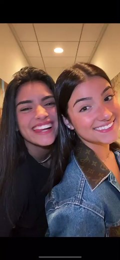 Charli and Dixie Dances to Ellen's Theme Song