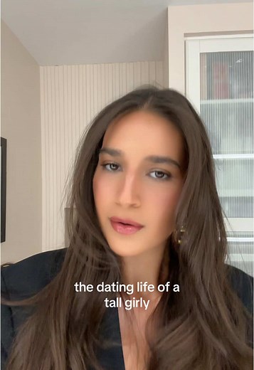 Dating Life of a Tall Girl: Insights and Stories