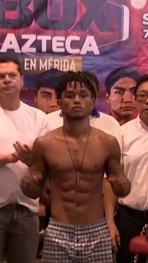 ¡TODO LISTO PARA EL COMBATE! 🔥🥊 Russel Acosta y Edison Martínez dan el pesaje para la pelea que sostendrán este sábado por #LaCasaDeBoxeo 😮‍💨🥊 #BoxAzteca 📆 Sábado 17 de enero 🕛 11 PM 📺 Azteca 7 💻 aztecadeportes.com 📱 APP Azteca Deportes | Box Azteca