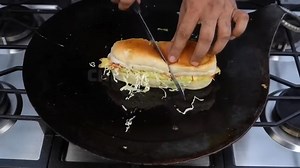 38K views · 695 reactions | Easy burger Recipe #burger #beefburger #eeggburger #streetburger #FamousBurger #zingerburger #streetfood #ChefRecipe #desifood #foodvlog #familyvloge #familyfoods | Chef M Afzal Chef Afzal | Facebook