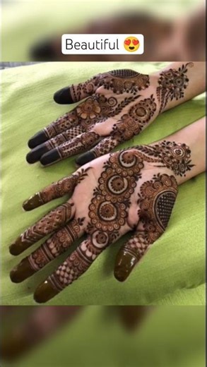 "😍 Beautiful Mehndi Design for 2025 | Trending Henna Art | Anshika Bharti ❤️ #ytshorts"