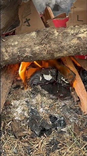 Flint & Steel + Dryer Lint = Quick Fire Starter