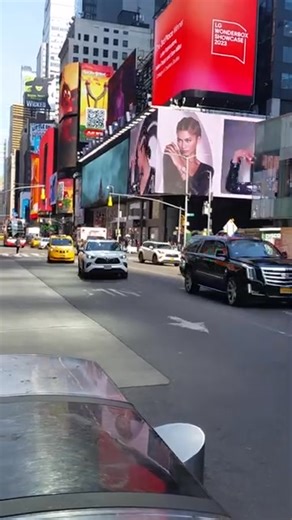 FDNY AMBULANCE SIRENS UPCLOSE Times Square NYC shorts fdny ambulance timessquare nyc | WestCoast Fire Media