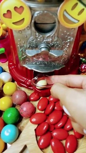 🍬AMAZING GUMBALL MACHINE 🍬 VERY SATISFYING & EASY TO USE #candy#viral#sweets#howto#shorts