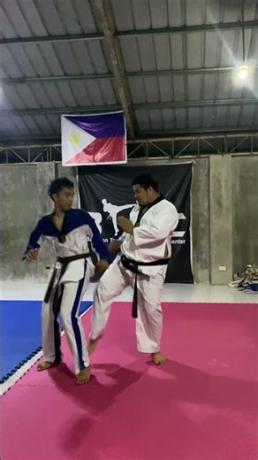 I use wing chun to my student #wingchun #taekwondo #martialarts #training #short #shortvideo