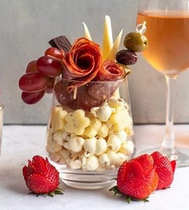 How to Make Salami Roses & Strawberry Roses | Ain’t Too Proud to Meg