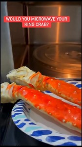 KING CRAB LEGS IN THE MICROWAVE! 👀 #SeafoodMukbang #mukbang #seafoodlovers #mukbangshow #foodielife #seafoodboil #crablegs #kingcrab #yum #deliciousfood #fblifestyle #friedchicken #exploremore #explorepage #trending #lobster #garlic #shrimp #eating #food #asmr #onion #liquor | Bloveslife SmackaliciousSauce