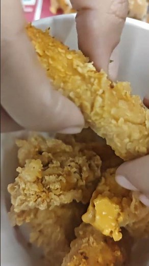 KFC Chicken Strip Bucket Reviews - Taste, Quality, Quantity,Cost for Two l KFC fried Chicken