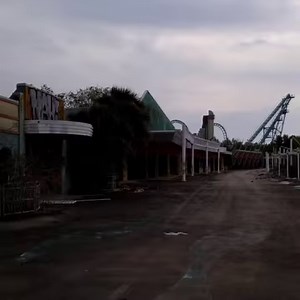 Abandoned amusement park, ferris wheel Check out my new book: http://amzn.to/1ojsGF2 | Abandoned America