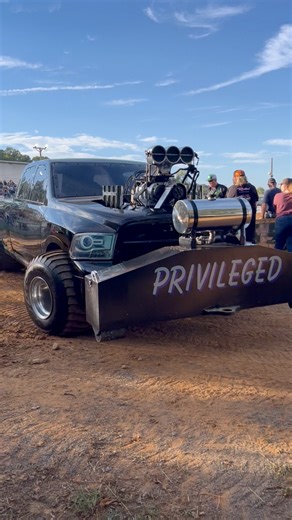 17K views · 282 reactions | The “Privileged” Super Modified 4WD Truck rolling off the track at the TNT Championship Pull in Sevierville, TN! #truckpulling #4x4 #motorsport #horsepower #privilege | BB Pulling Videos | Facebook