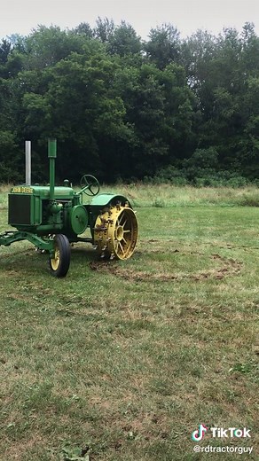 #antique #Johndeere #antiquetractors #2 CylinderJD#Tractors