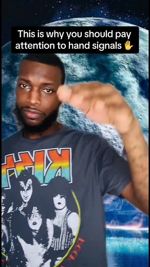 THIS IS WHY YOU should pay attention to hand signals..