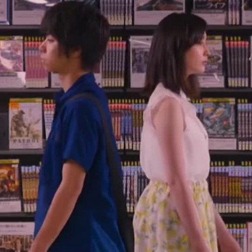 Azusa Oribe and Akari Hayami in Forget Me Not | 2015 JDrama