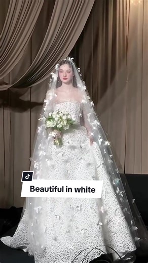 Stunning White Wedding Dress Inspiration for Brides