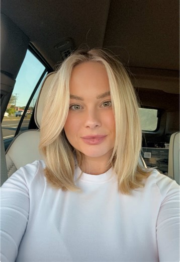 Transforming Your Look with the Mom Chop