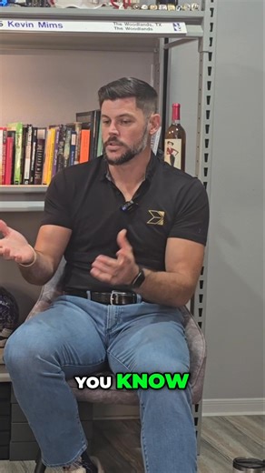 💡 Ever wonder why factory-built homes are so consistent? They’re built indoors, with repeatable processes and constant inspections — not rushed or weather-dependent. 👇 Watch the side-by-side quality comparison. #HomeConstruction #ManufacturedHousing #ModernHomes #K8HVentures #BenchmarkHousing #BuildToLast | K8H Ventures